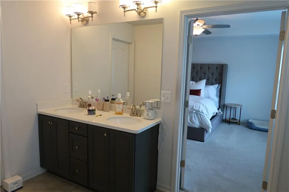 5740 Radford Loop Fairburn, GA 30213