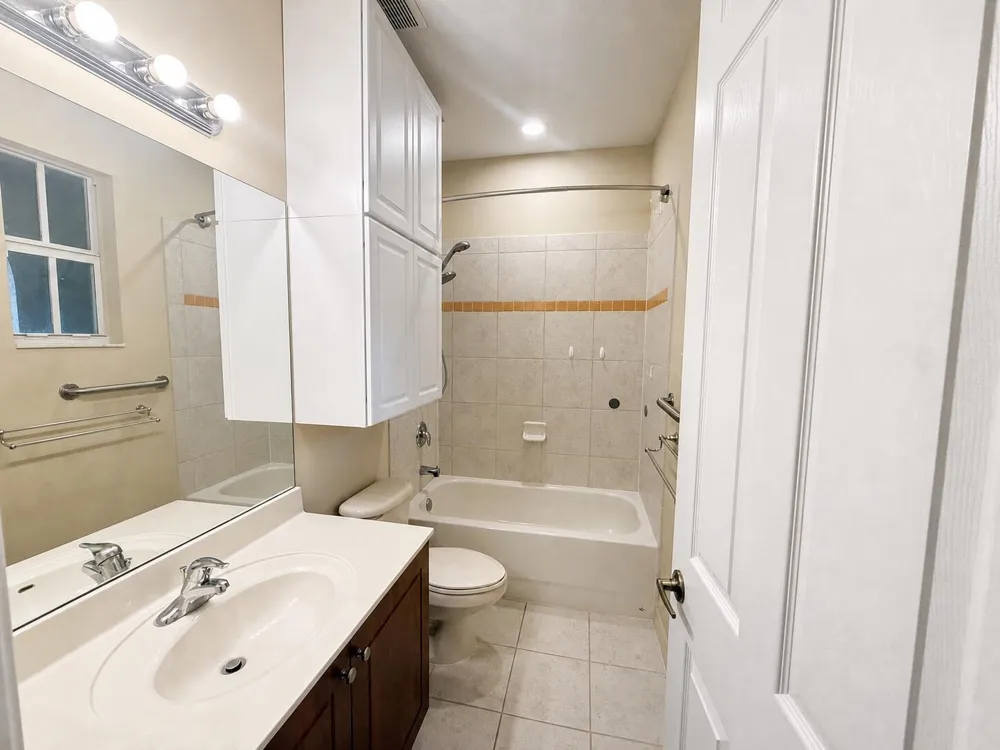 2851 W PROSPECT ROAD #1209 Tamarac, FL 33309