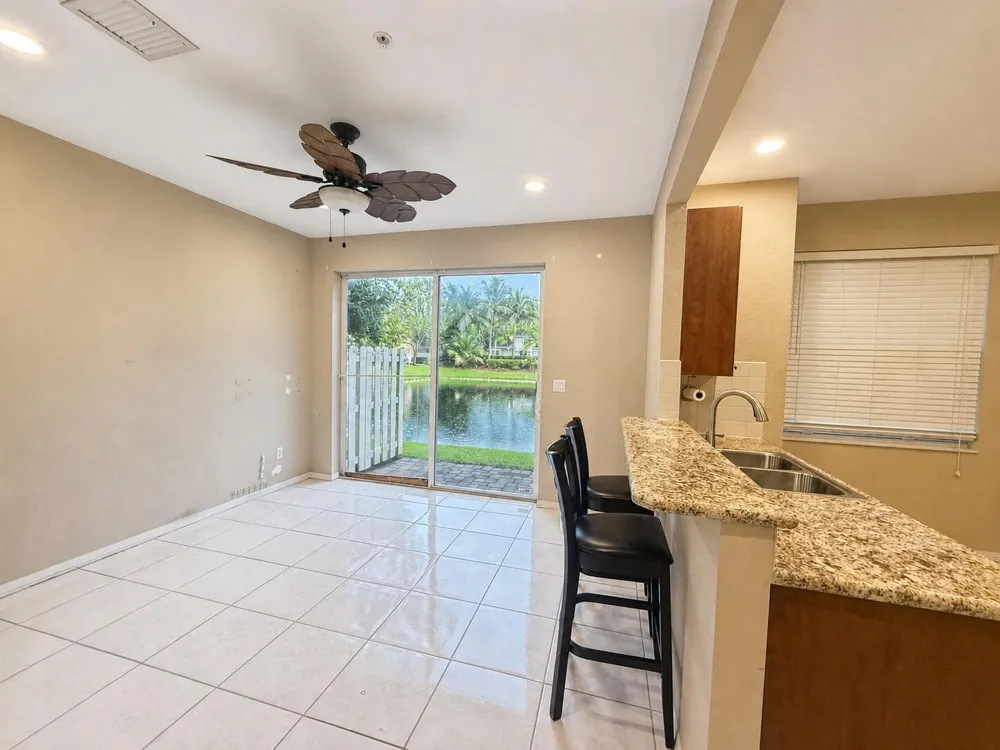 2851 W PROSPECT ROAD #1209 Tamarac, FL 33309