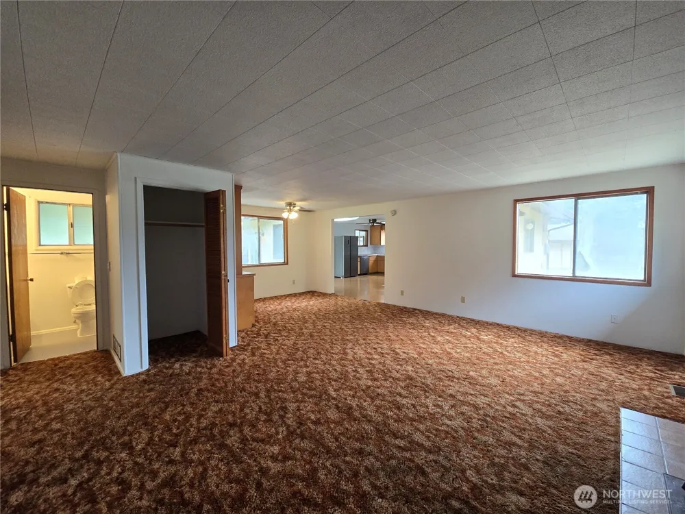 162 South Bank Road Elma, WA 98541