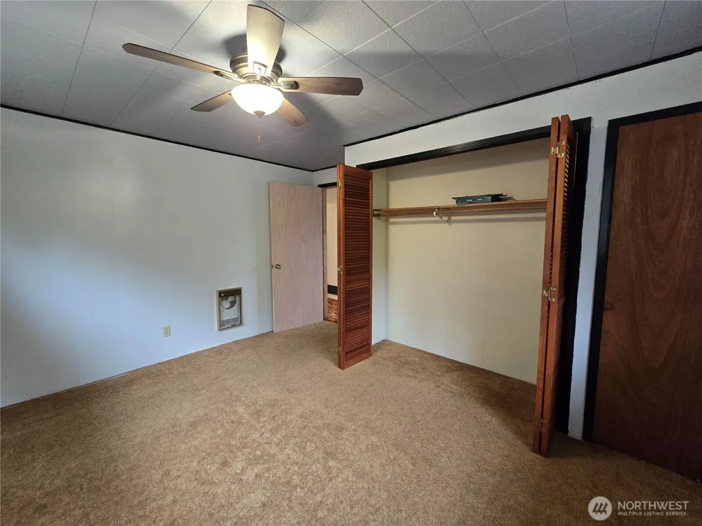 162 South Bank Road Elma, WA 98541