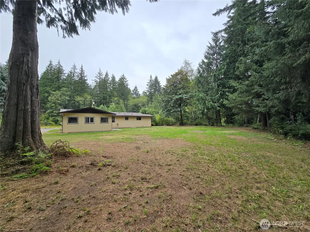 162 South Bank Road Elma, WA 98541