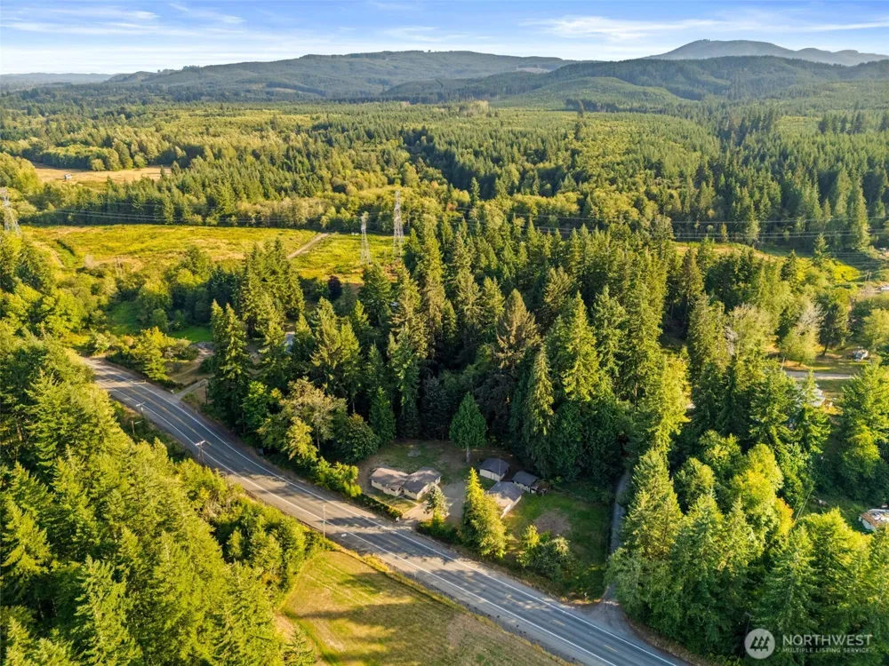 162 South Bank Road Elma, WA 98541