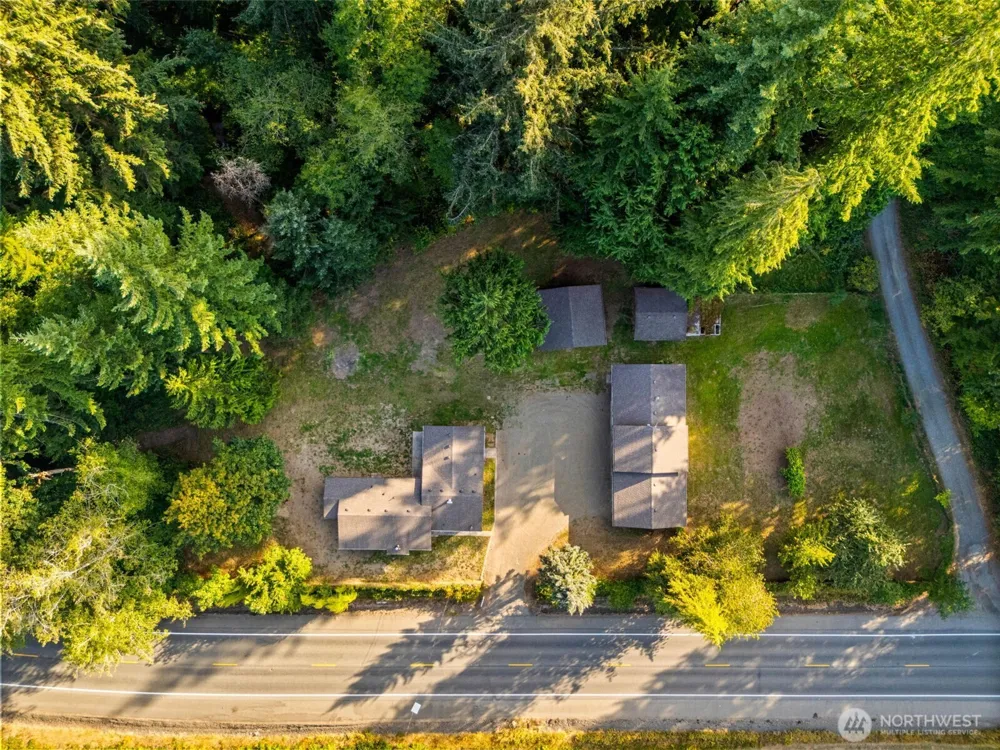 162 South Bank Road Elma, WA 98541