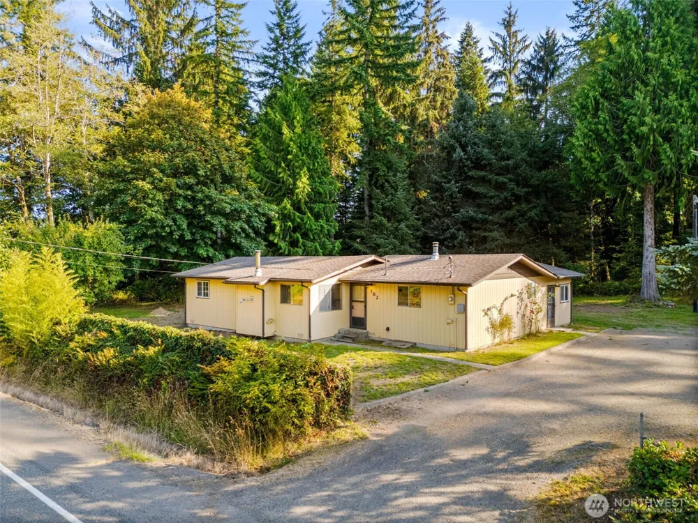 162 South Bank Road Elma, WA 98541