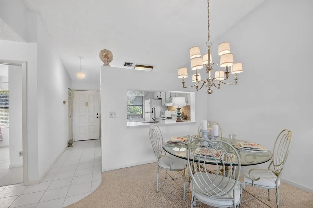 4542 Lucerne Lakes Boulevard E #202 Lake Worth, FL 33467