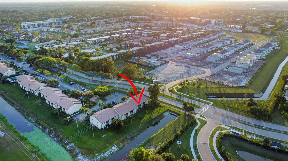 4542 Lucerne Lakes Boulevard E #202 Lake Worth, FL 33467