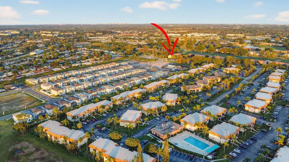 4542 Lucerne Lakes Boulevard E #202 Lake Worth, FL 33467