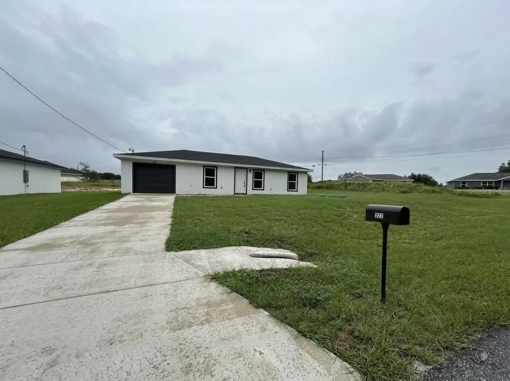 223 OAK LANE TRACK ocala, FL 34472