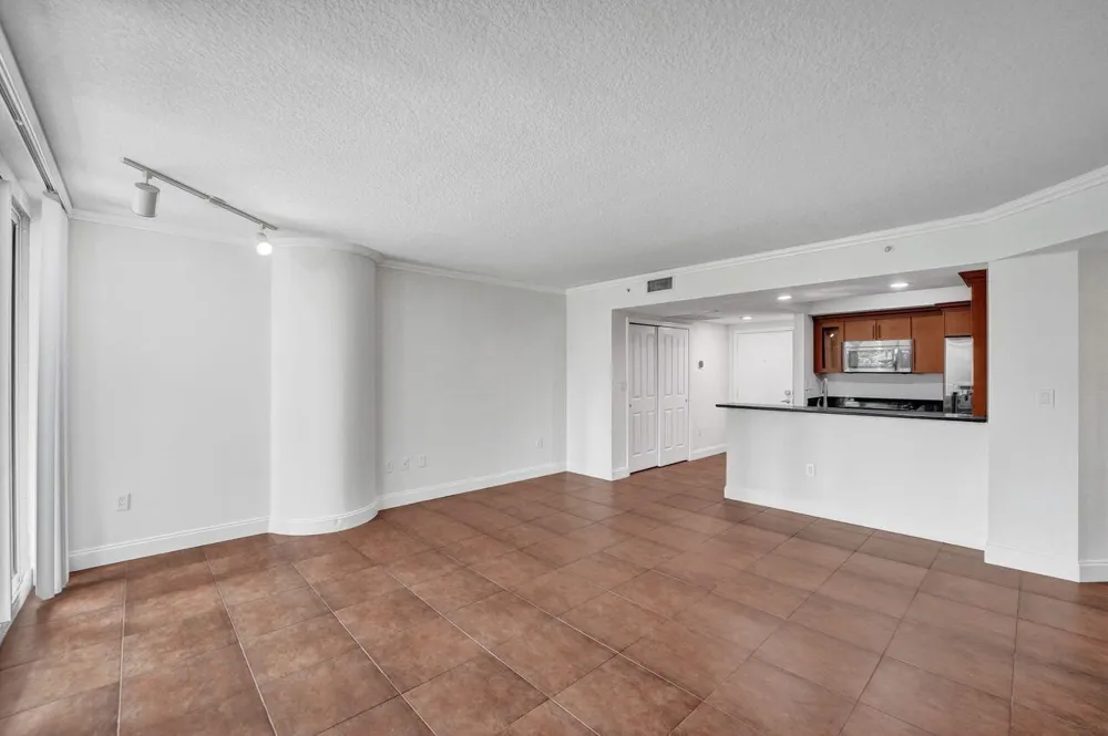 401 SW 4TH AVENUE #203 Fort Lauderdale, FL 33315