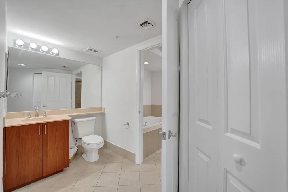 401 SW 4TH AVENUE #203 Fort Lauderdale, FL 33315