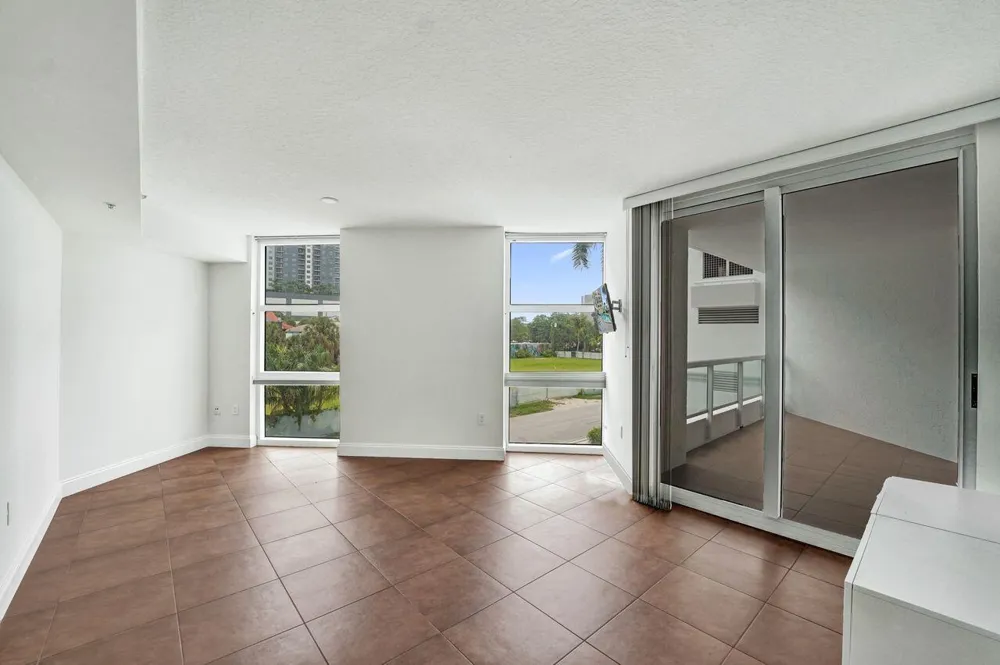 401 SW 4TH AVENUE #203 Fort Lauderdale, FL 33315