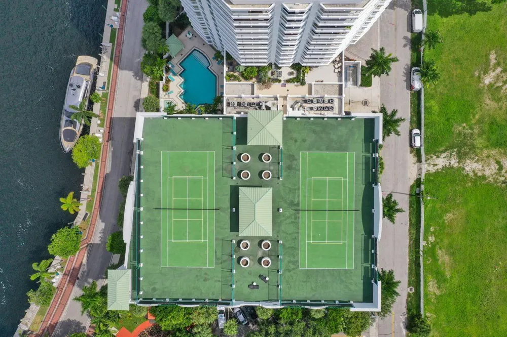 401 SW 4TH AVENUE #203 Fort Lauderdale, FL 33315