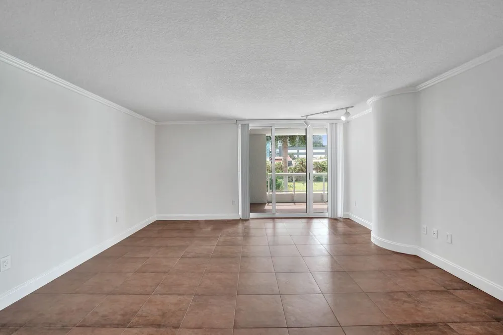 401 SW 4TH AVENUE #203 Fort Lauderdale, FL 33315