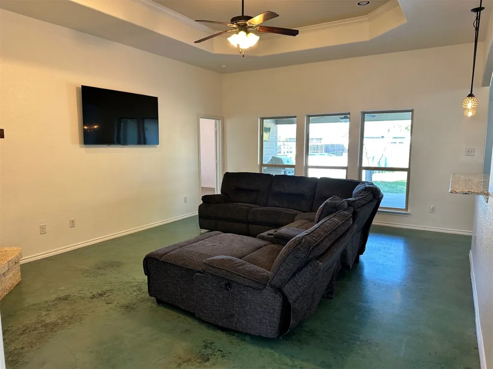 805 Wind Song Stephenville, TX 76401