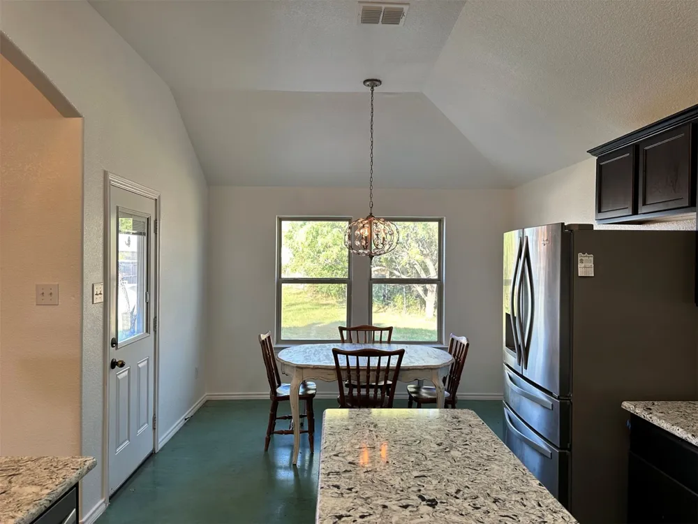 805 Wind Song Stephenville, TX 76401