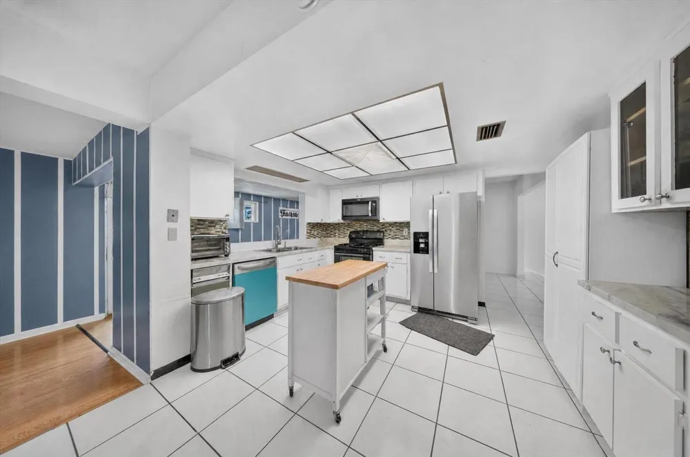 2251 SW 67TH WAY NE Miramar, FL 33023