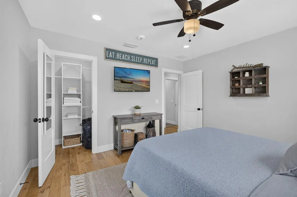 1305 Palmway 