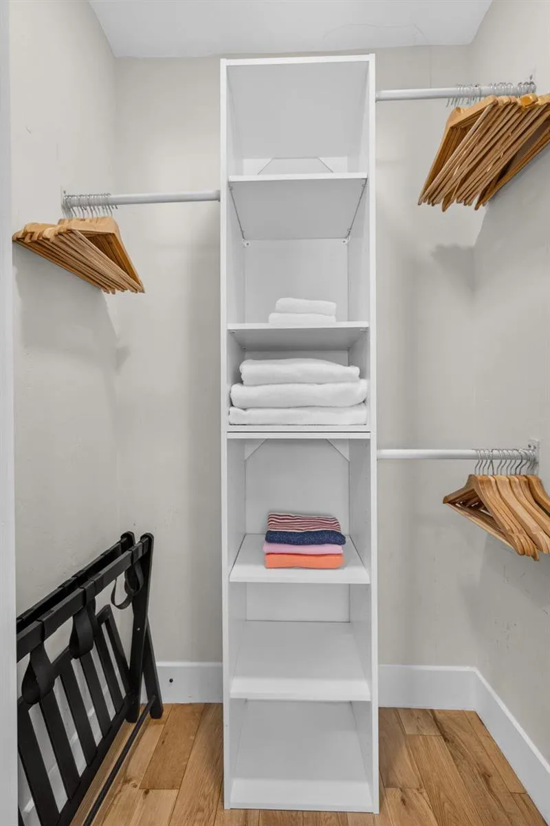 1305 Palmway 