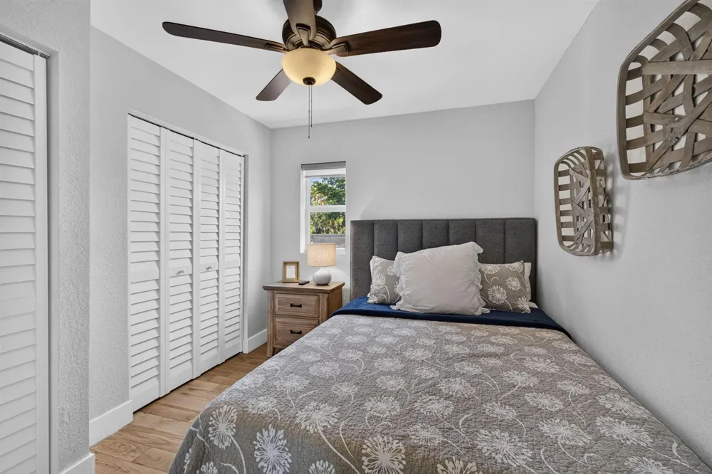1305 Palmway 