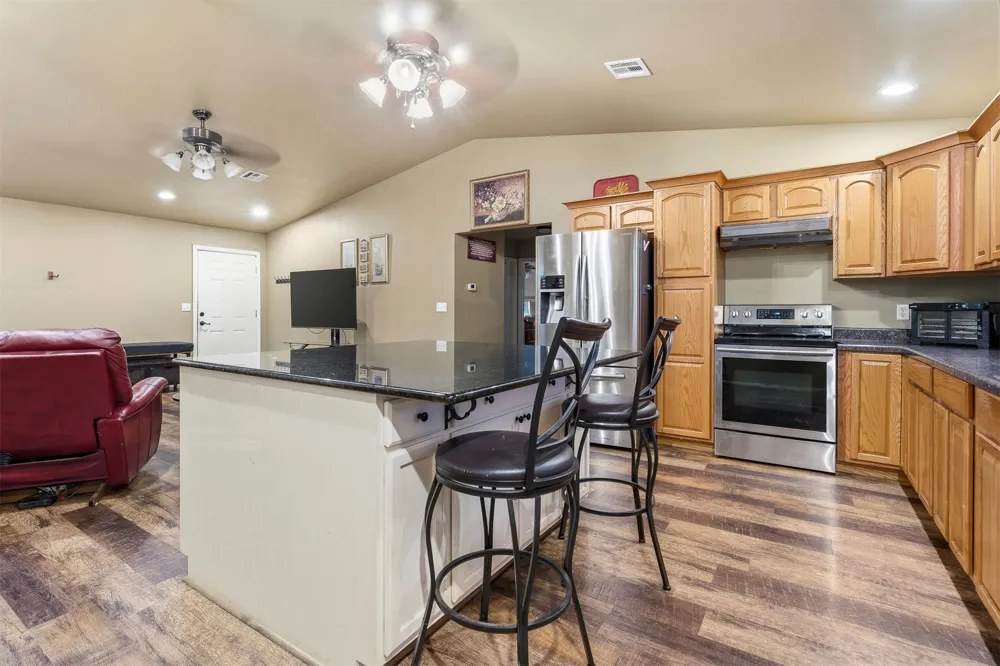 9989 Polecat Avenue Kingston, OK 73439