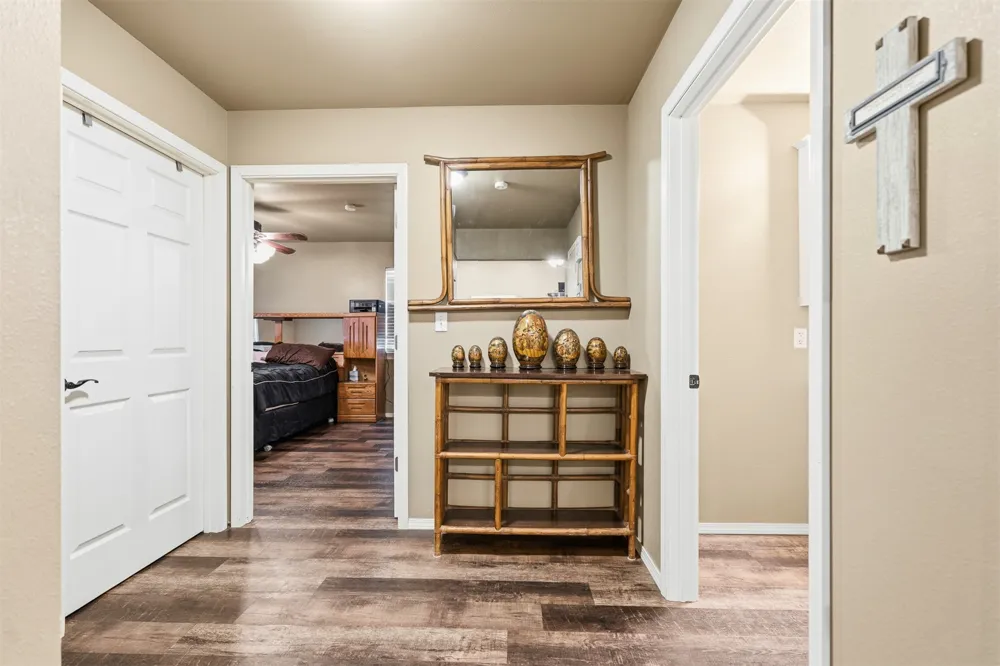 9989 Polecat Avenue Kingston, OK 73439