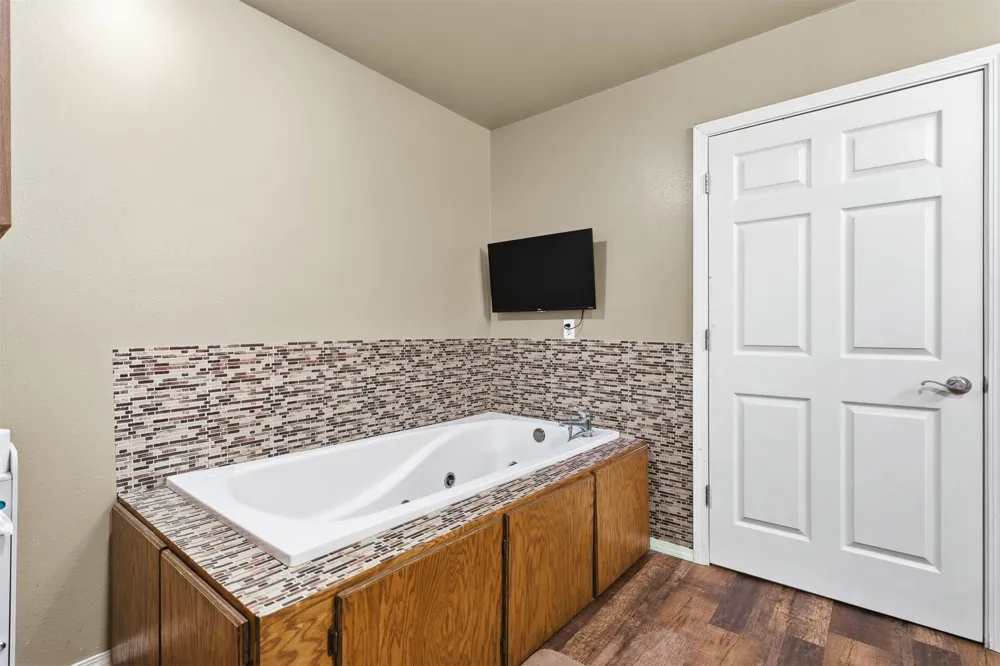 9989 Polecat Avenue Kingston, OK 73439