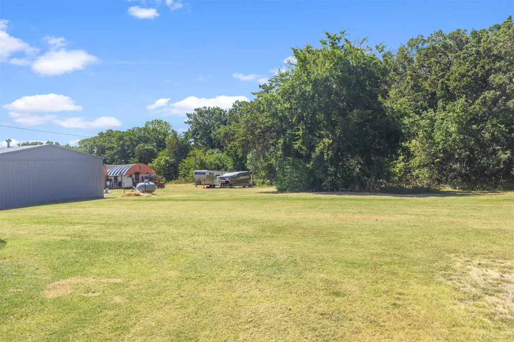 9989 Polecat Avenue Kingston, OK 73439