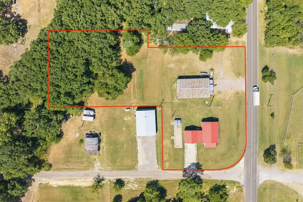 9989 Polecat Avenue Kingston, OK 73439