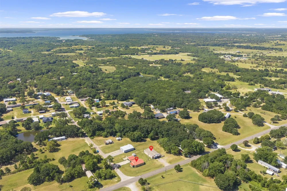 9989 Polecat Avenue Kingston, OK 73439
