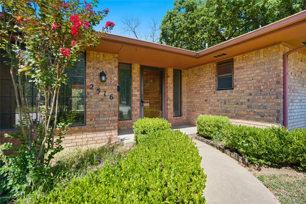 2516 Timber Terrace Ada, OK 74820