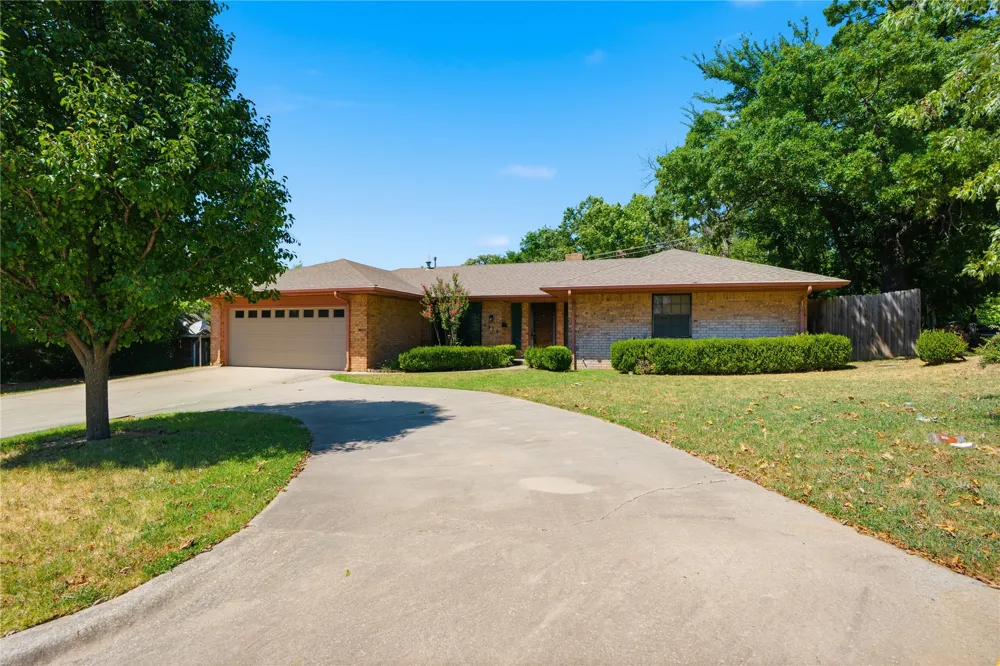 2516 Timber Terrace Ada, OK 74820