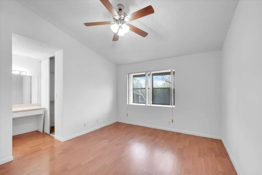 4718 NW 82nd Avenue #1706 Lauderhill, FL 33351