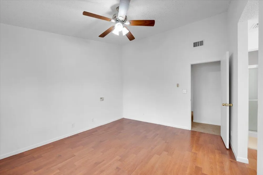 4718 NW 82nd Avenue #1706 Lauderhill, FL 33351