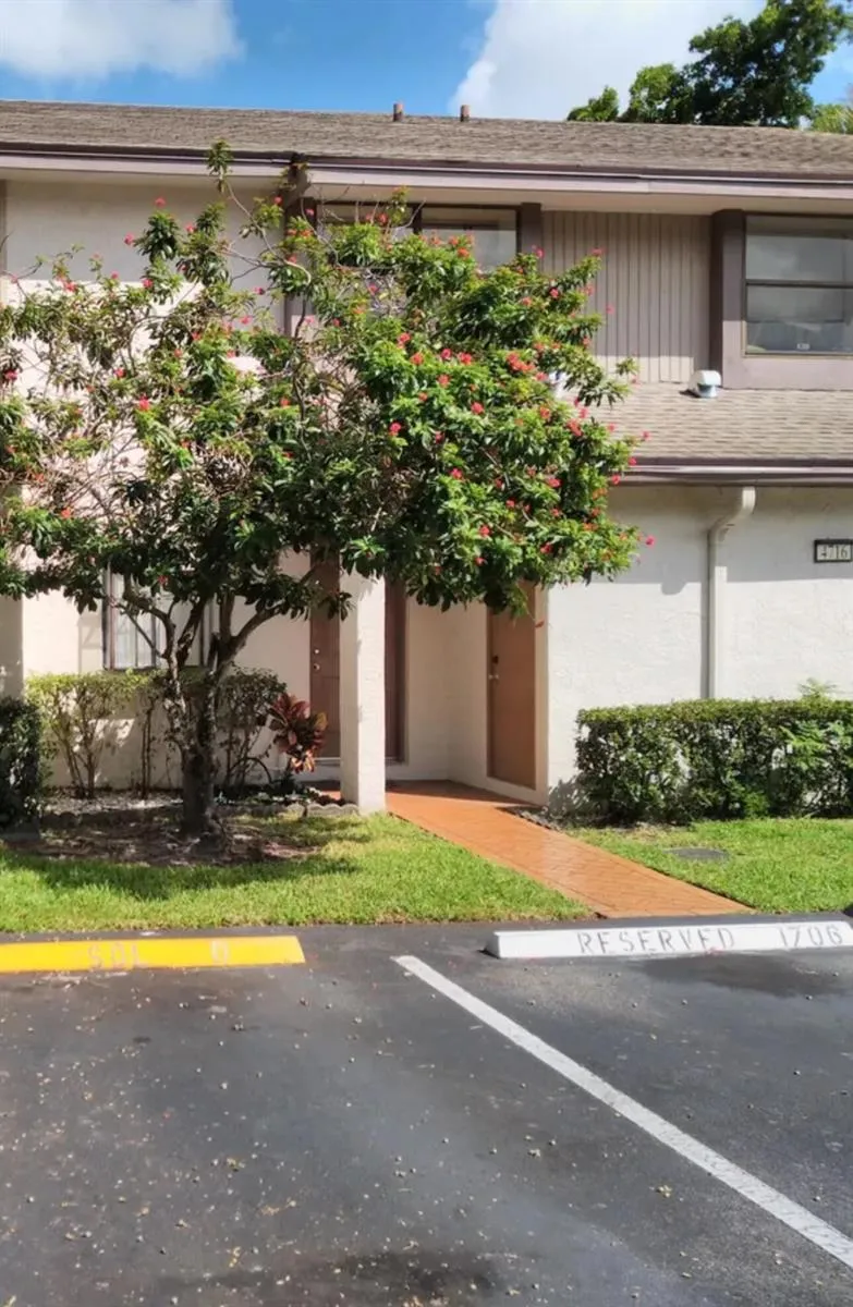 4718 NW 82nd Avenue #1706 Lauderhill, FL 33351