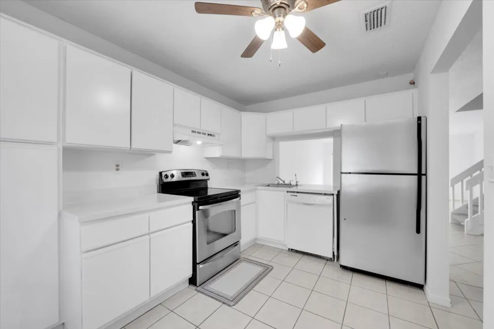 4718 NW 82nd Avenue #1706 Lauderhill, FL 33351