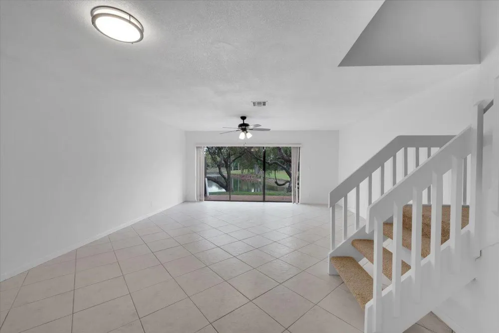4718 NW 82nd Avenue #1706 Lauderhill, FL 33351