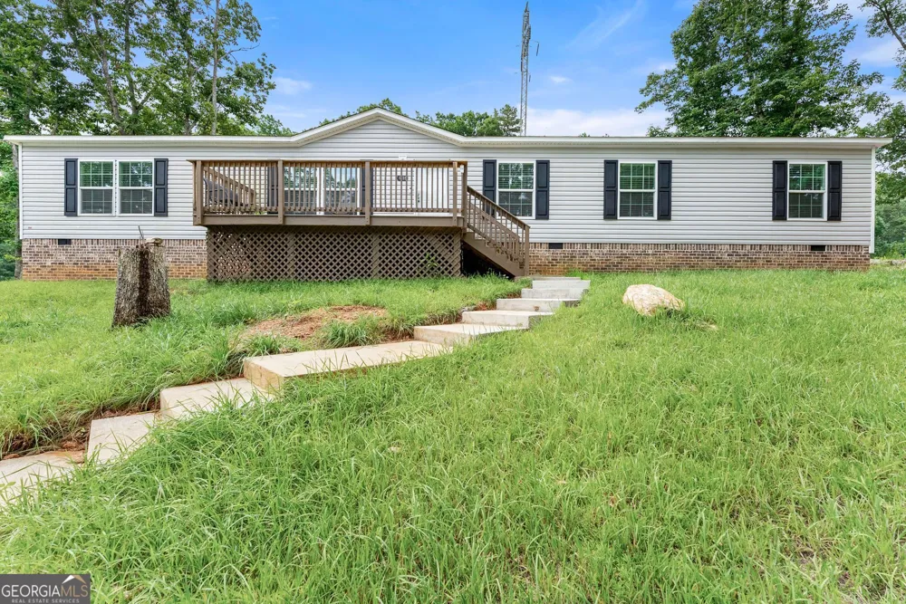1625 Asbury Mill RD Cleveland, GA 30528
