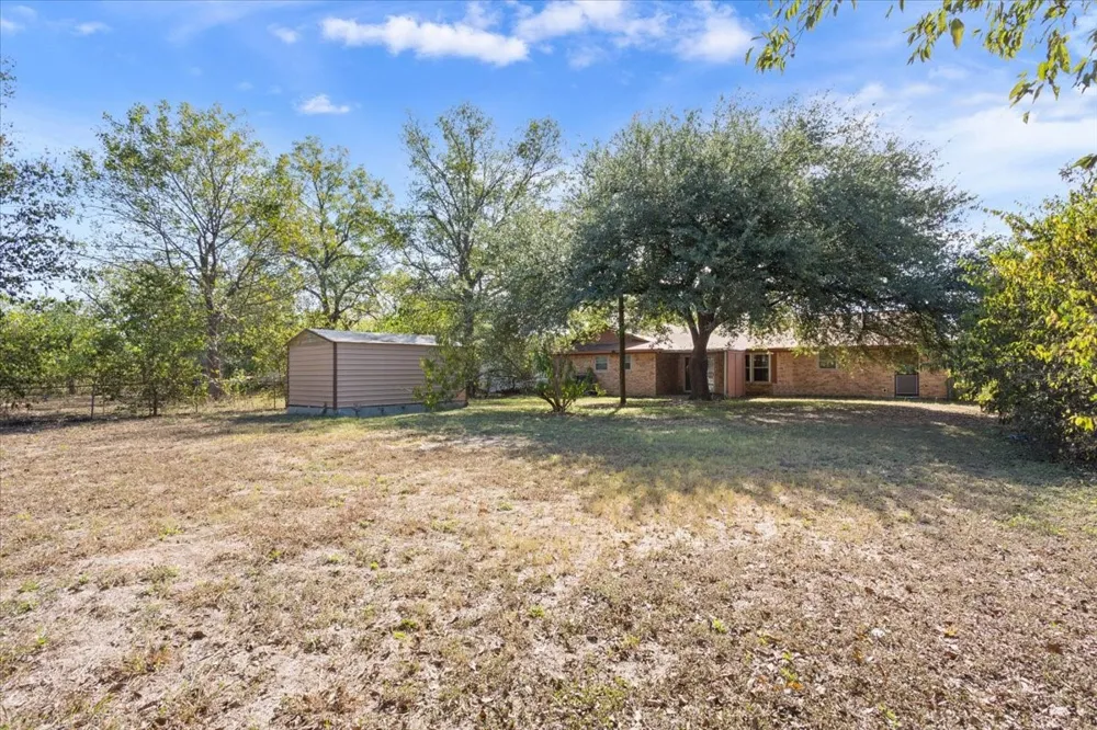 525 San Antonio Street Marlin, TX 76661