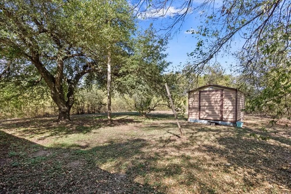 525 San Antonio Street Marlin, TX 76661