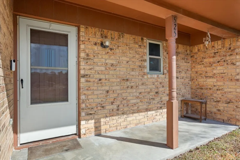 525 San Antonio Street Marlin, TX 76661