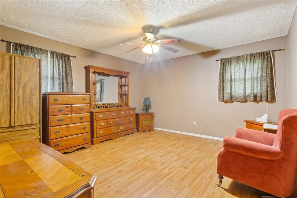 525 San Antonio Street Marlin, TX 76661