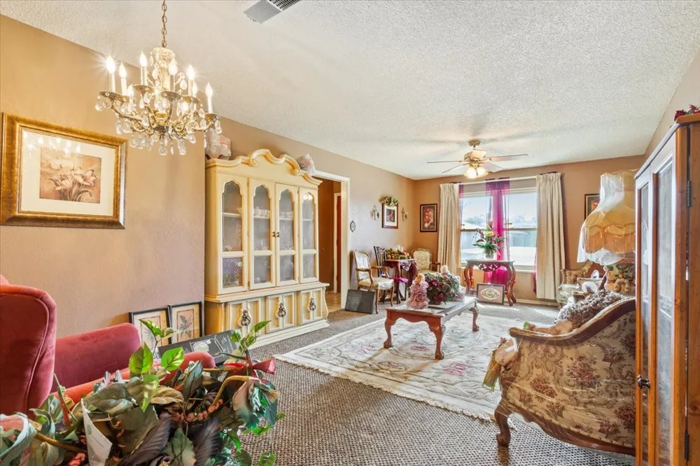 525 San Antonio Street Marlin, TX 76661