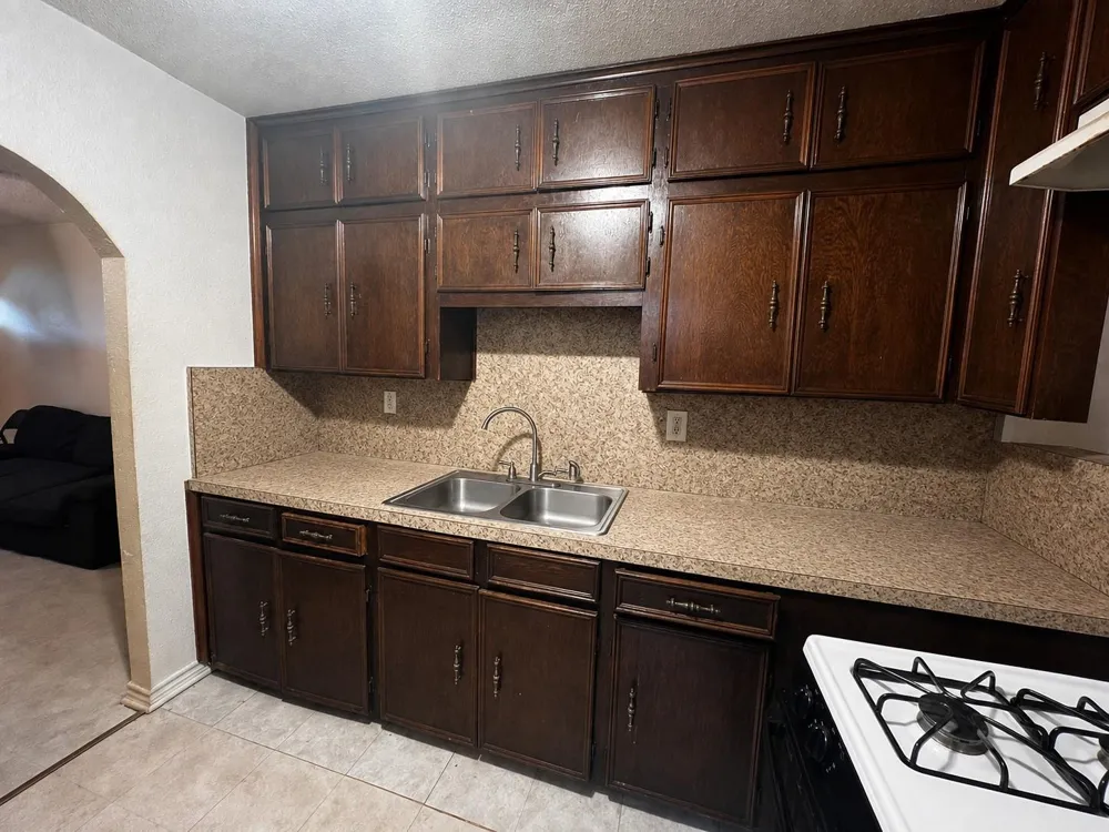 2875 Hebert Street Beaumont, TX 77705