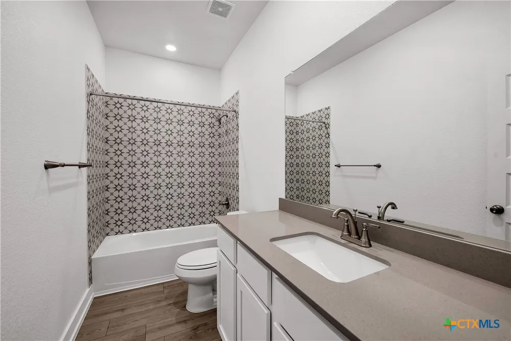 429 Mustang Loop Nolanville, TX 76559