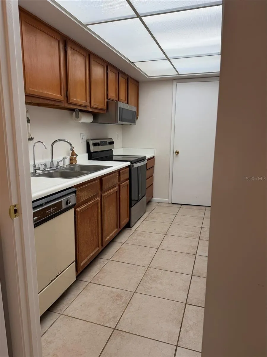 1130 LAKE PARKER AVENUE #C229 Lakeland, FL 33805