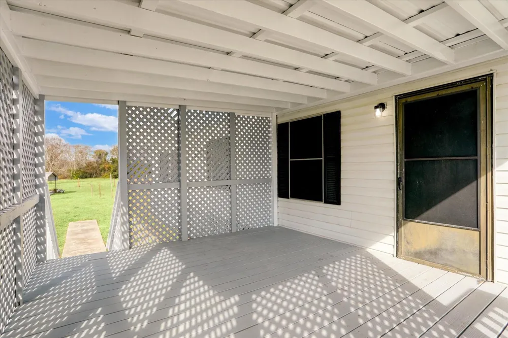 5806 S Highway 35 Alvin, TX 77511