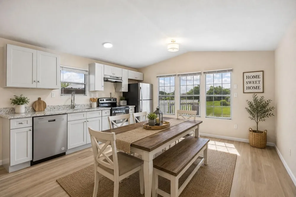 5806 S Highway 35 Alvin, TX 77511