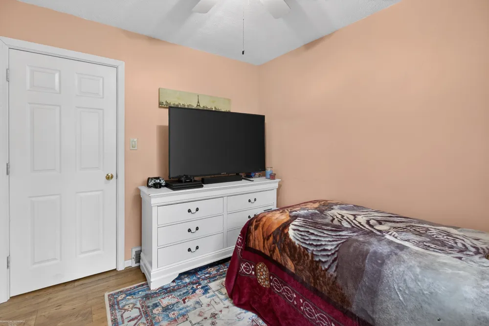 19795 Macel Street Roseville City, MI 48066