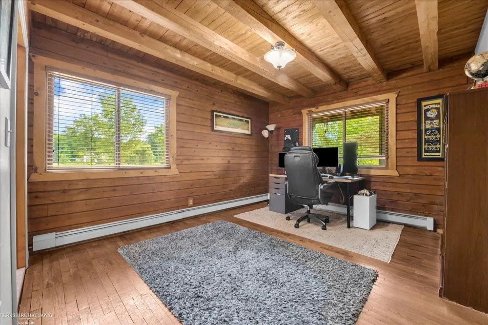 8828 Meskill Columbus Township, MI 48063